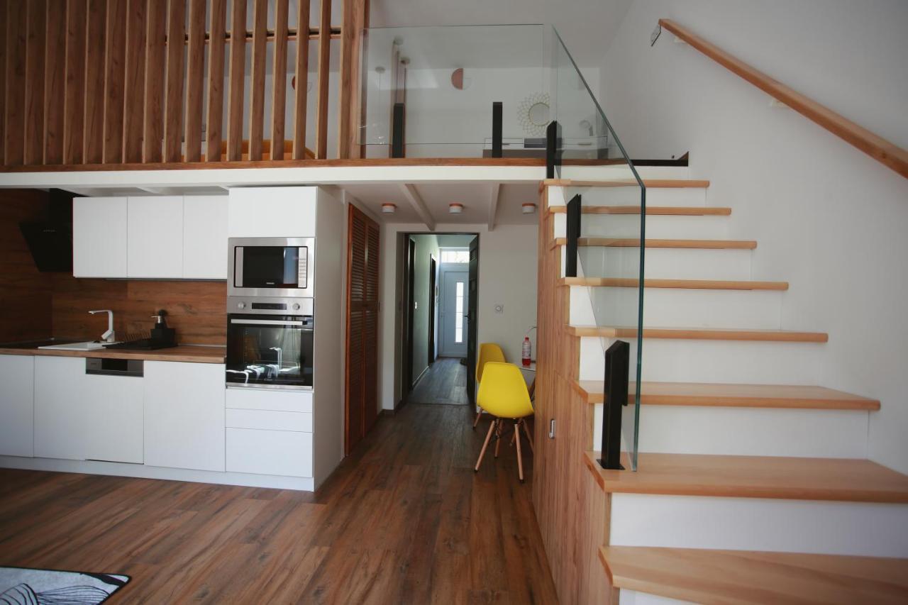 Szieszta Apartman Appartement Szeged Buitenkant foto