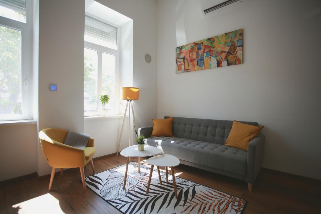 Szieszta Apartman Appartement Szeged Buitenkant foto