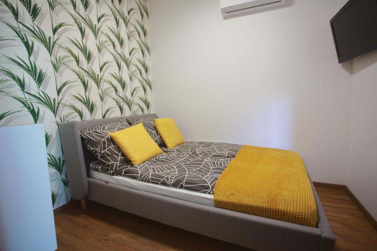 Szieszta Apartman Appartement Szeged Buitenkant foto