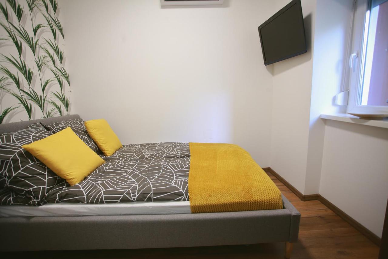 Szieszta Apartman Appartement Szeged Buitenkant foto