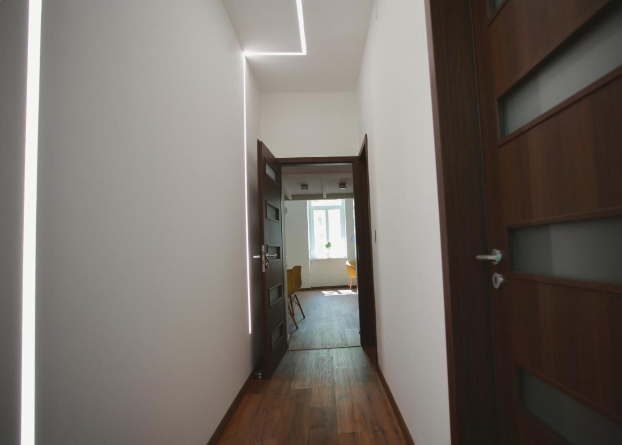 Szieszta Apartman Appartement Szeged Buitenkant foto